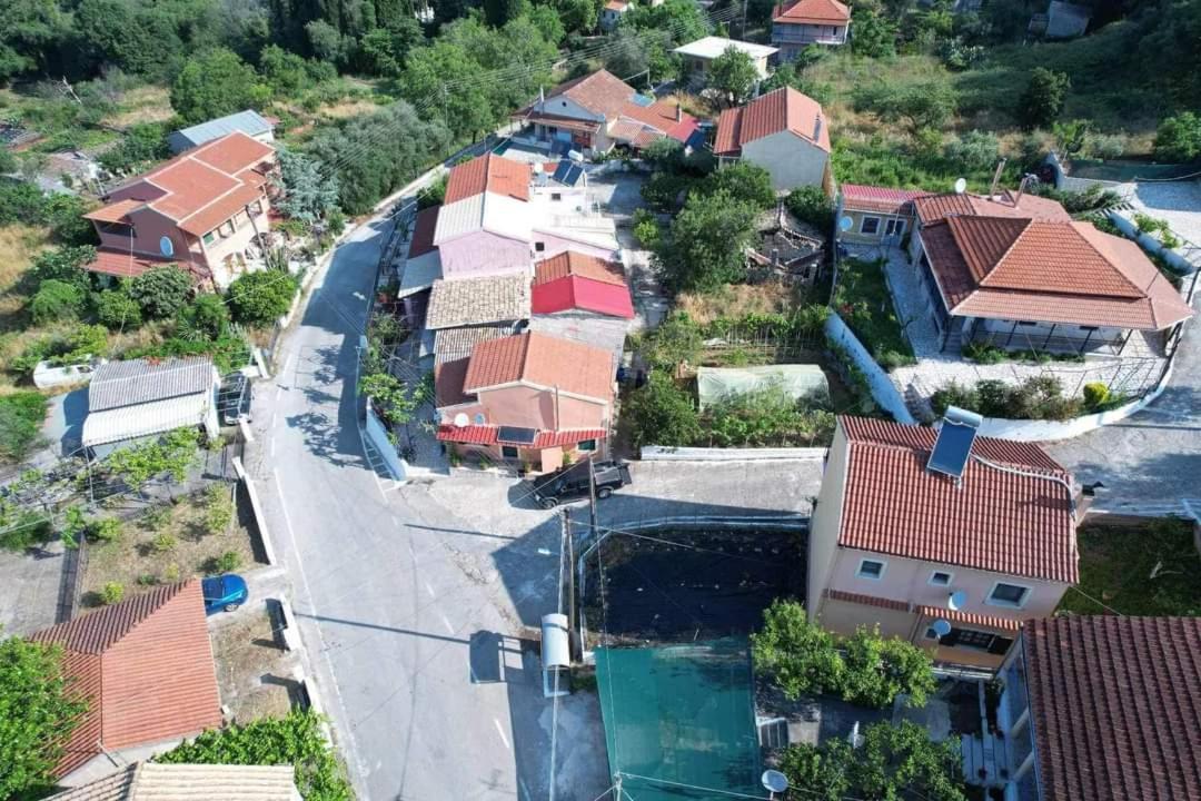 Harry'S Retreat Guest House Klimatia Ngoại thất bức ảnh