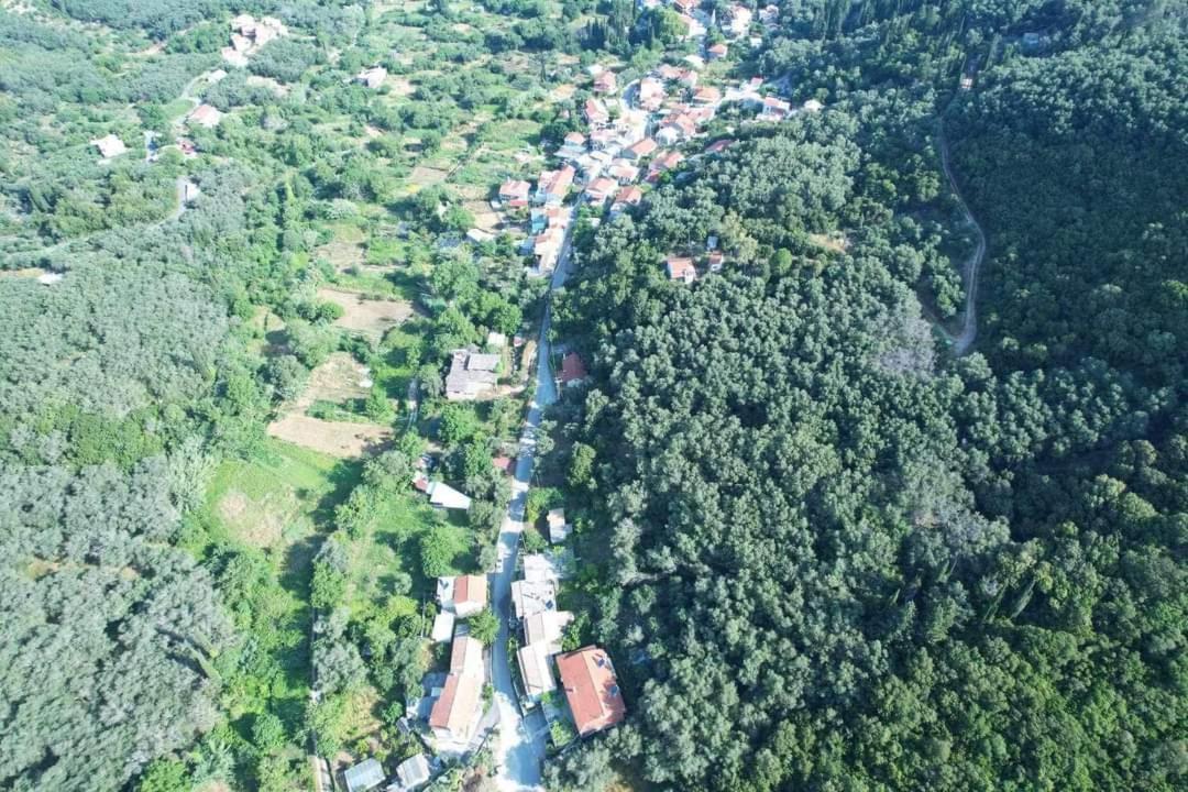Harry'S Retreat Guest House Klimatia Ngoại thất bức ảnh