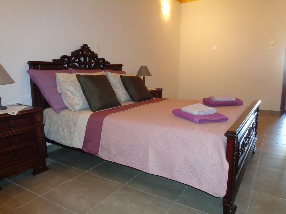 Harry'S Retreat Guest House Klimatia Ngoại thất bức ảnh