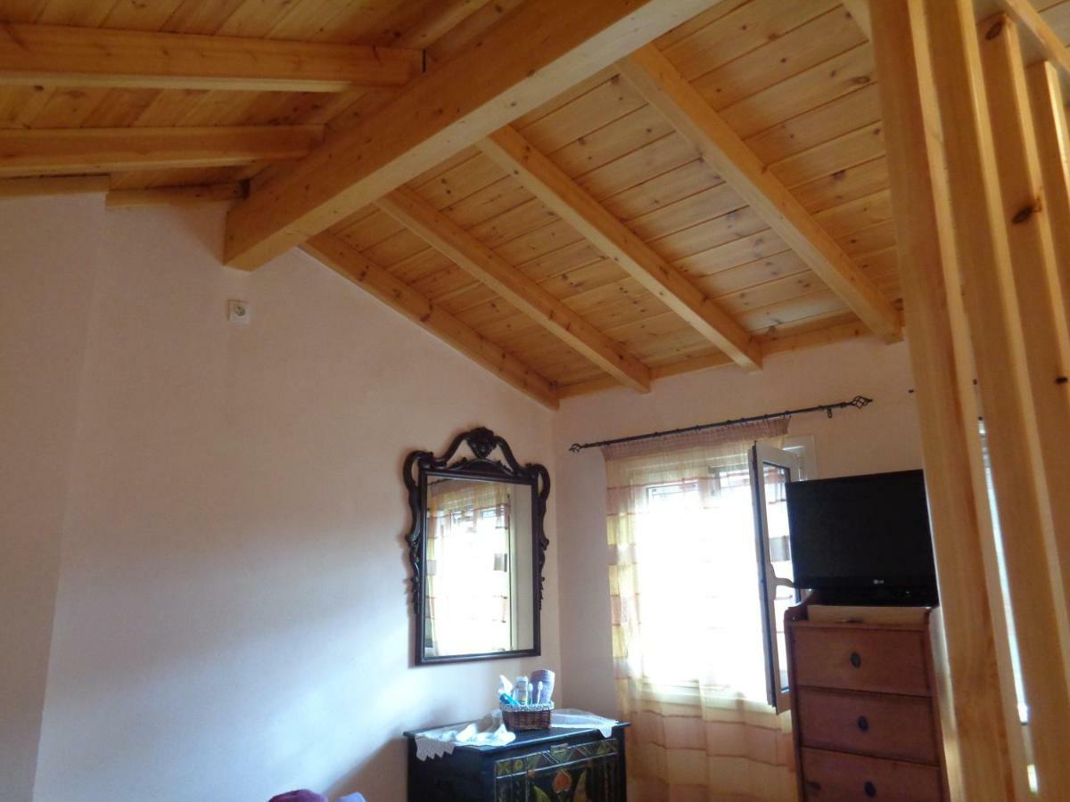 Harry'S Retreat Guest House Klimatia Ngoại thất bức ảnh