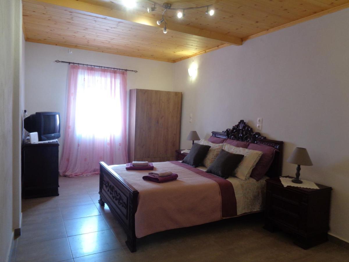 Harry'S Retreat Guest House Klimatia Ngoại thất bức ảnh